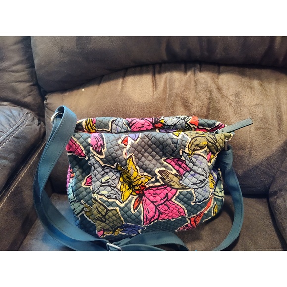 VERA BRADLEY Falling Flowers Beautiful Shoulder Bag - Picture 2 of 7